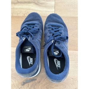 Custom designed Nike Internationalists 9.5